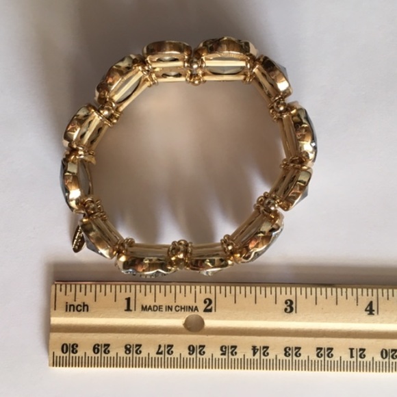 Oval and Round Black Crystal Stretch Bracelet - Picture 2 of 5